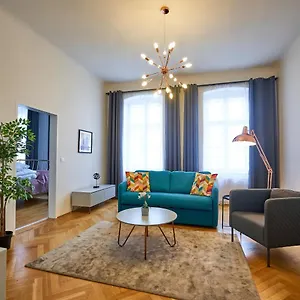Fancy For 5 With Self-check-in At Spittelberg Vienne